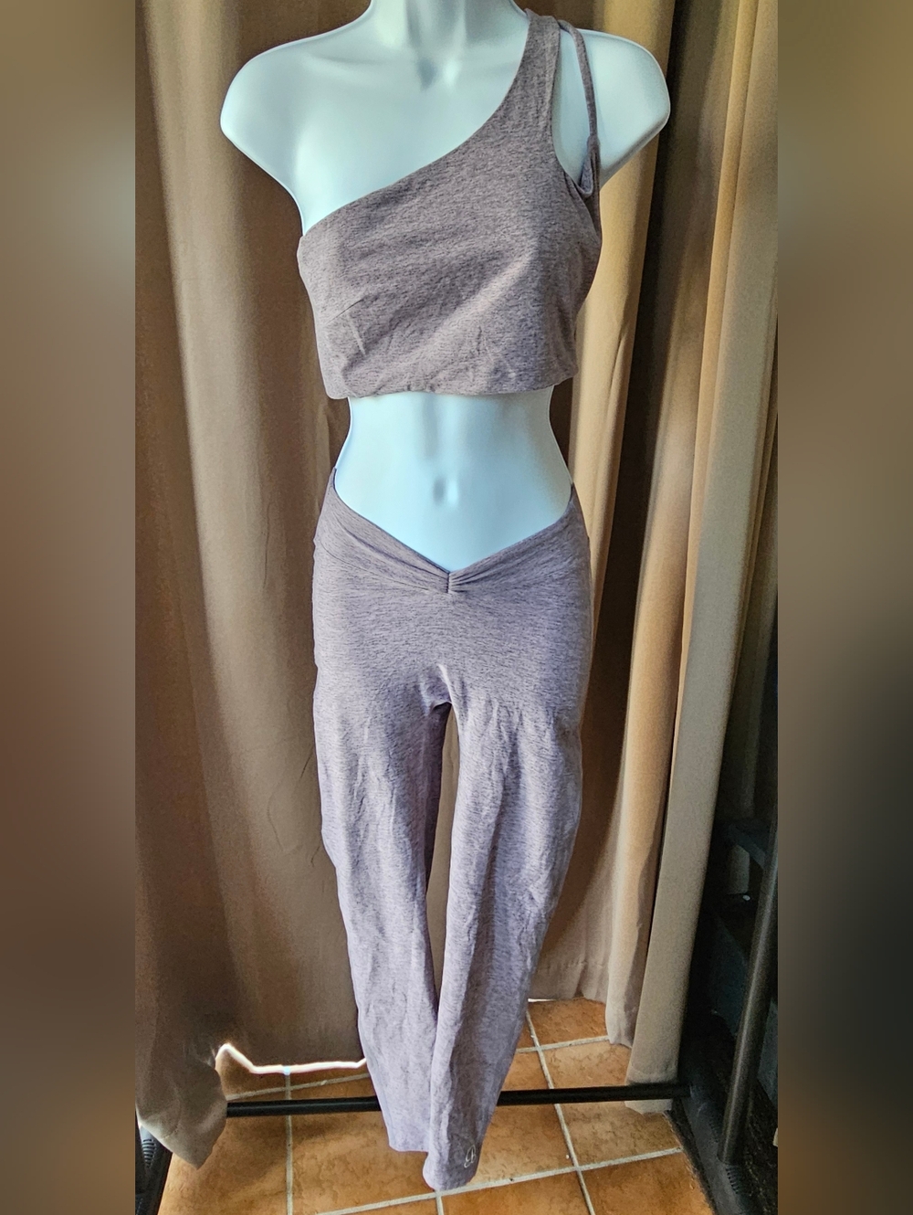 Bombshell Sportswear Lateral One Shoulder Top + V‑Front Leggings Set Lilac Grey